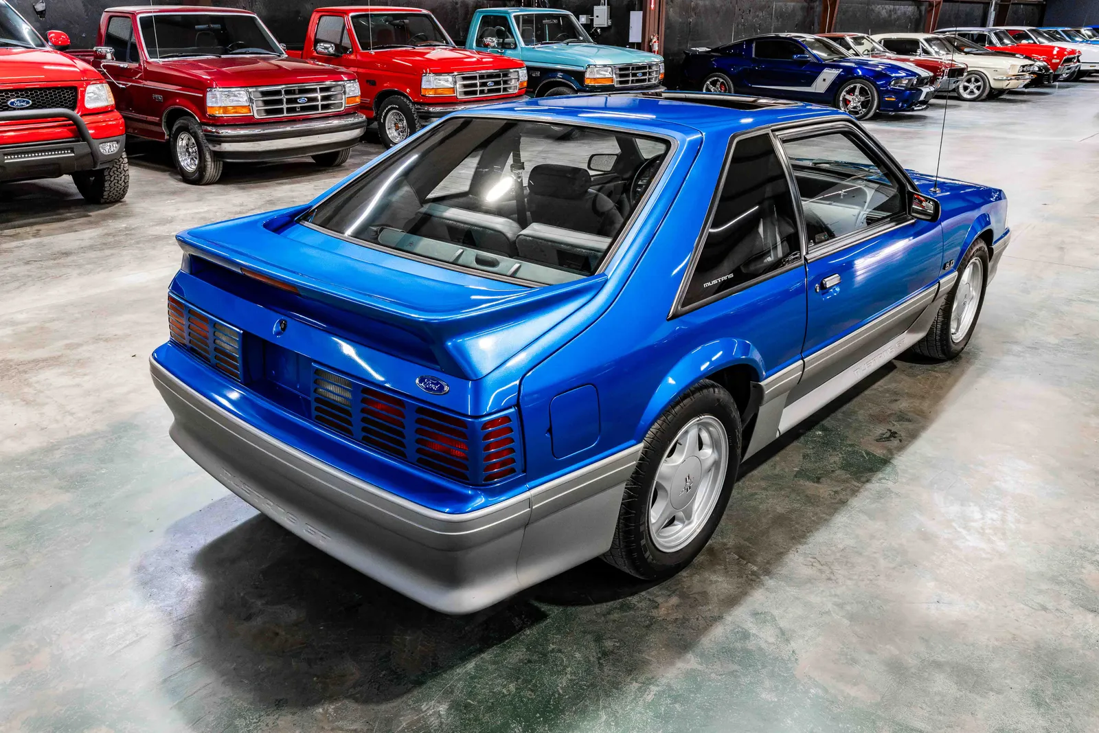 1993-Ford-Mustang-Bright Blue Gray Metallic-179782-37.jpg